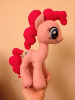 cklikestogame:  MY FRIENDS PINKIE PIE IS UP FOR SALE!Hand man with friendship and SHIT TONS OF LOVE! Oh and geekyness. YAH. LOT OF THAT TOO!http://www.ebay.com/itm/ws/eBayISAPI.dll?ViewItem&amp;item=230760791418Give it a look or hay even a buy! If not