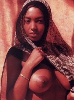 delectablysweetobject: delectablysweetobject:  Somali Girls want