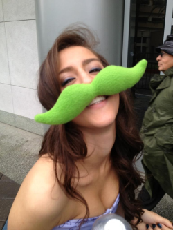 RT @kpereira: The &lsquo;ol green mustache, by @undeux. #WonderCon