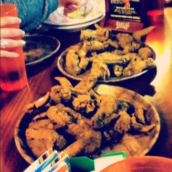100 Wings! #rv  (Taken with Instagram at Hooters)