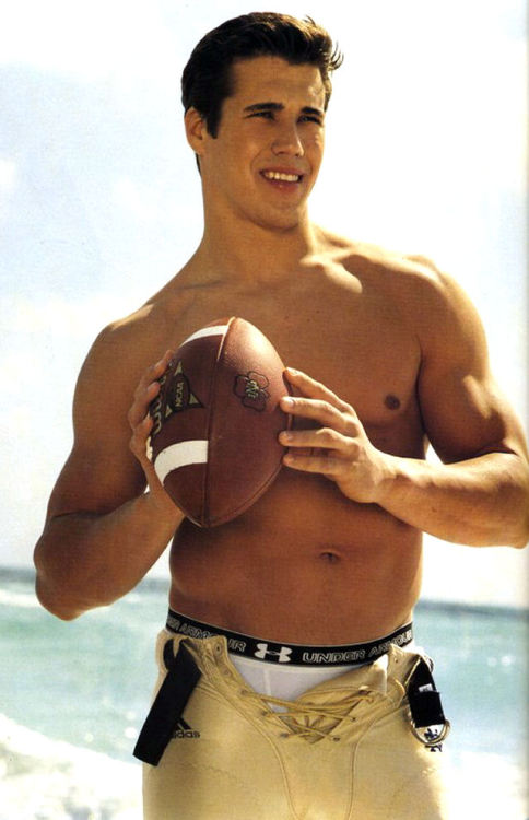 Welcome to the Kansas City Chiefs….Brady Quinn!