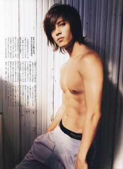 aznboizaresex:  twistedpiggy: Tomohisa Yamashita           omfg