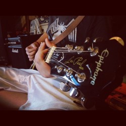 @Jessy_ThyHands #iphoneography #photography #instagram #guitar