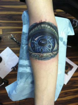fuckyeahtattoos:  This is my “Macro eye” tattoo done by Halo. Tattoosbyhalo.com Ever since I was a little kid, I always found eyes to be the most attractive feature on others. When I started high school, I was introduced to Macro Photography, and