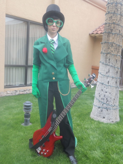merlinstuck:  pageofbreath:  emifail:  mpreganddacrew:  jackoffnoir:  thatcosplaylicious:  The pimpalicous Hussie, Karkat, and Gamzee.  THATS NOT HUSSIE O H YM GPDUGCKING GOD HE SBEaUTIFUL THOUGH I CAN TVEEN TYP E CORRECTYL  HUSSIE……………….