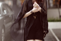 dyspnoeic:  Oh my gosh.  Give me this top/dress 