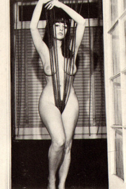 nudevintage.tumblr.com/post/19979628371/