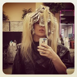 lovemaegan:  Ugh… It’s taking forever today. I’m starving &amp; I want a mojito. #hair #salon #foils (Taken with instagram) 