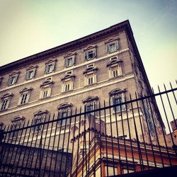 Il Grande Capo abita qui. - #italy #rome#vatican#igerspadova