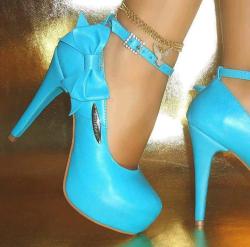 QUIERO , QUIERO, QUIERO