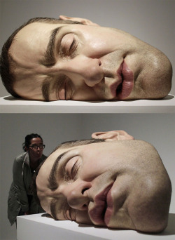 bookspaperscissors:  Ron Mueck is a London-based photo-realist