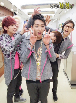 aviateb1a4:  [PIC/OFFICIAL] 120405 MBC FM4U Kan Miyeon’s Chinchin