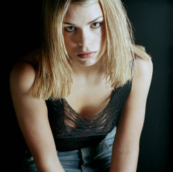 fuckyeahhotactress:  Billie Piper