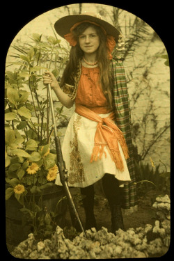 sisterwolf:  Charles Corbet, Girl with gun, c. 1910, autochrome