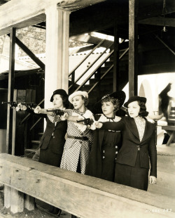 Ann Sheridan, Grace Bradley, Frances Dr