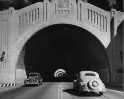 memoriastoica:  Figueroa Street tunnel, Arroyo Parkway, 1938. 