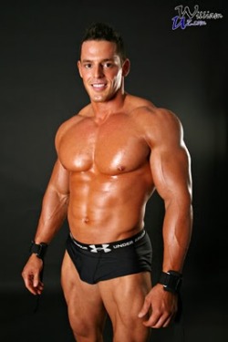   Jessie Godderz  