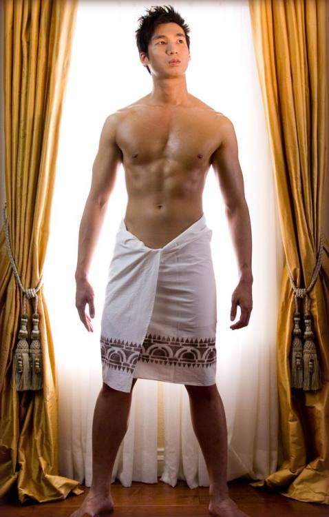 chinitongkalbo:  Boys in towels 
