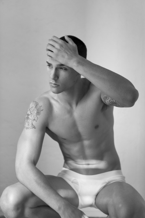 brosephfritzl:   Chris Petersen *   HOT!