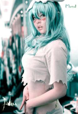 kireidayo:  this is one of the pretties cosplays i’ve ever