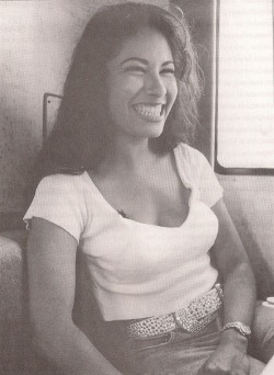 meldeeznutz:   Happy Birthday, Selena Quintanilla-Pérez (April