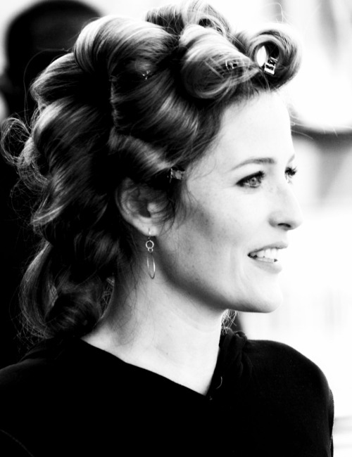 gilliankillingmewithboobs:  She’s so cute with these curlers on her hair *.* 