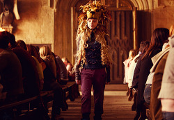 isaidnopeeking:  Luna Lovegood had drifted over from the Ravenclaw