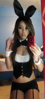 uhohitzkimmie:  My bunny outfit for work today :]] 