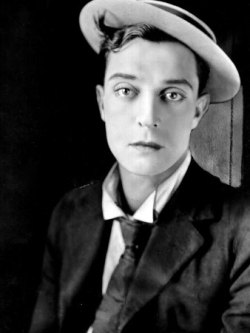 classichollywoodandpopcorn:   Buster Keaton  