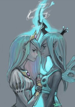 fillydelphia:  pandabronyum:  Chrysalis and powerless Celestia