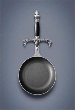 valeria2067:  queenhalimeda:  succugeek:  This is a skillet for