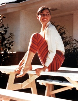 theniftyfifties:  Audrey Hepburn 