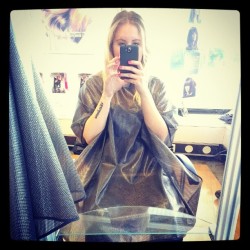 vaisanen:  At the salon #hair #salon (Taken with instagram) 