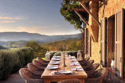 georgianadesign:Brunch in the hills of Umbria. Spinaltermine