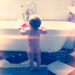  oh, jesus, her little chubby legs and little chubby bum <3