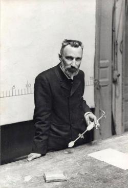 mydaguerreotypeboyfriend:  Love us some Pierre Curie… theremina: