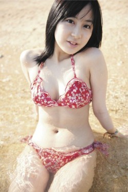 tonomayu:  http://www.oricon.co.jp/news/entertainment/2010794/full/