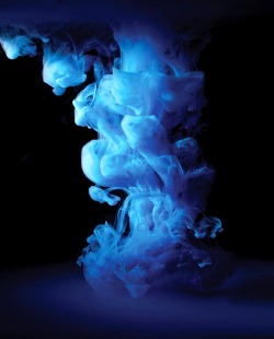 alecshao:  Mark Mawson - Aqueous, 2012 - colored ink in water