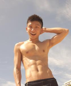 hunksinsingapore:  Juzco Nam, a boyish hunk from Hong Kong who