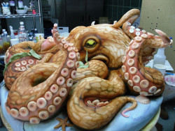 justamus:  archiemcphee:  This incredibly awesome Octopus Cake was