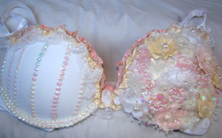 drug-child:  Bra #1 Size 34C. http://www.etsy.com/listing/98721044/pink-pastel-custom-rave-push-up-bra-lace