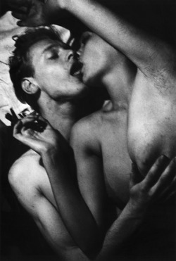 ngpopgun:   Ed Van der Elsken ‘Love on the Left Bank’ series