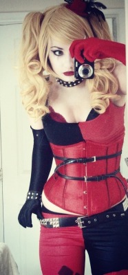 ladyamongwolves:  My Harley Quinn costume for the expo! :D 