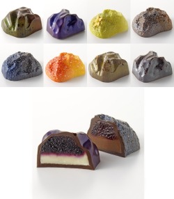 smudgiemomma:  ruineshumaines:  Chocolate meteorite series &