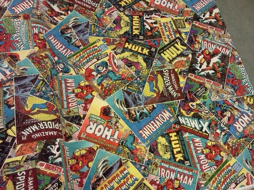 lithefider:  we got some epic retro Marvel fabric in at Joanns asdkdghdsjkl   I NEED THIS SO HARD