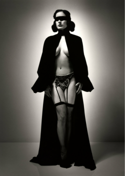 jcine:  Dita Von Teese