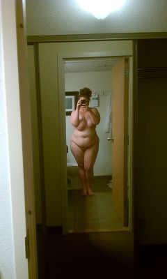 thickpls:  Oh What A Beautiful Curvy Women You Are!!!!   So fucking