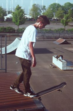 SKATE JOB