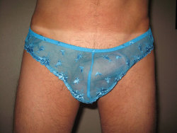 straightpanties:  Blue lace panties 