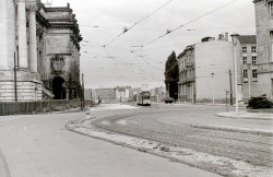 ichliebedichberlin:  Reichstag and tram, Berlin, c. 31 July 1960